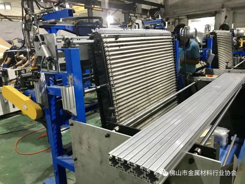 執(zhí)行會長李強拜訪中成管業(yè)總經(jīng)理陳華華 寬為機械總經(jīng)理黃俊